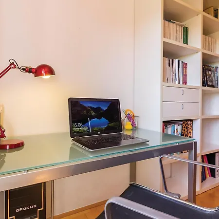 Cozy In With Wifi Πούλα