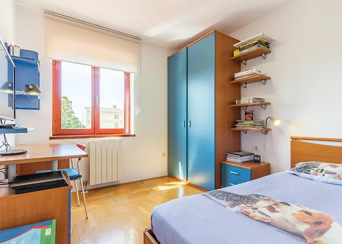 Cozy In With Wifi Holiday home Pula