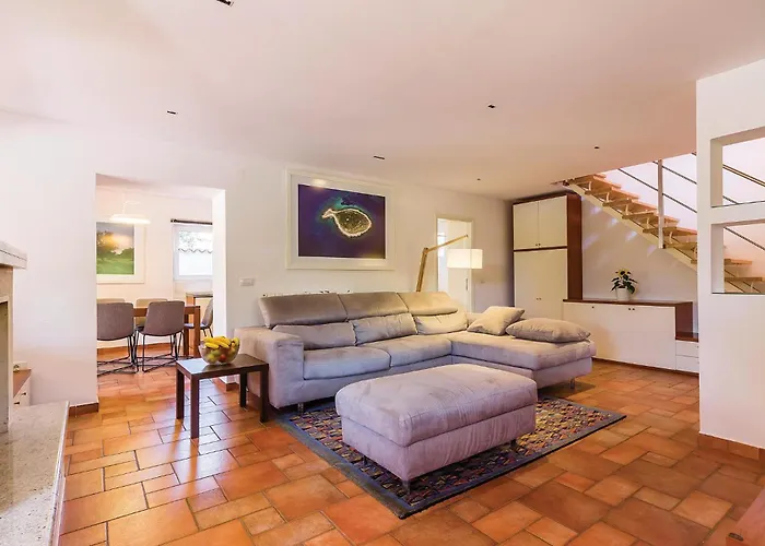 Holiday home Cozy In With Wifi Pula