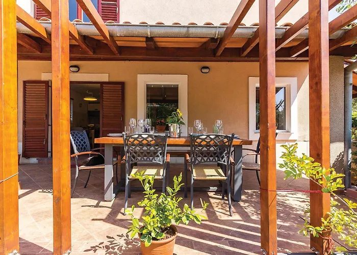 Cozy In With Wifi Holiday home Pula