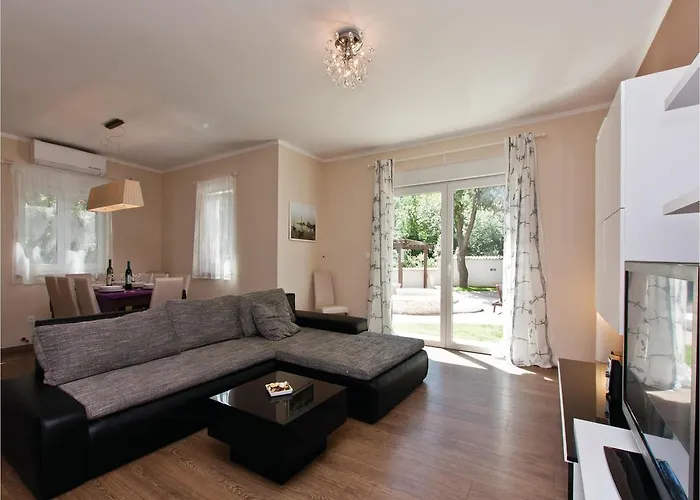 Holiday home Cozy In With Wifi Pula